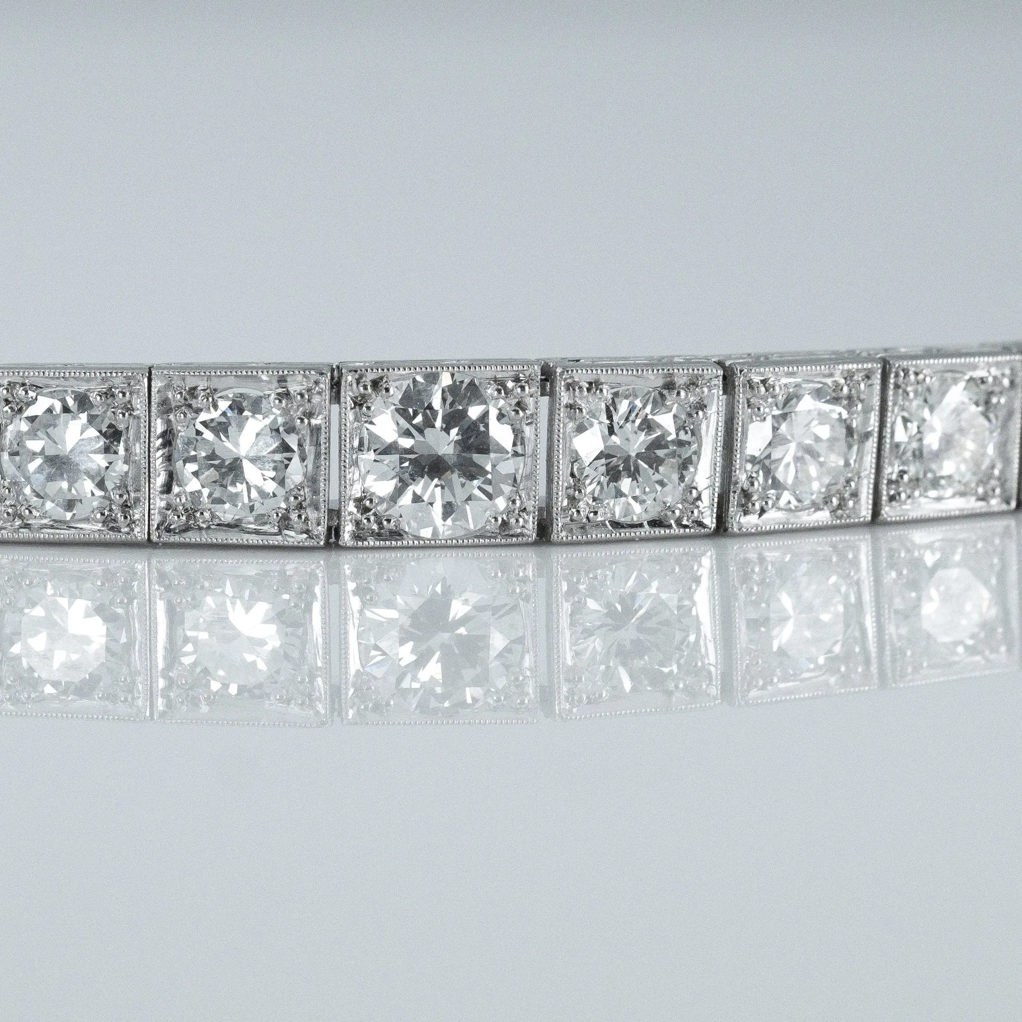 Art Deco 1930's Platinum 6.50 Carat Diamond Graduated Line Bracelet