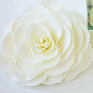 Graceful Day Gardenia Soap Petals